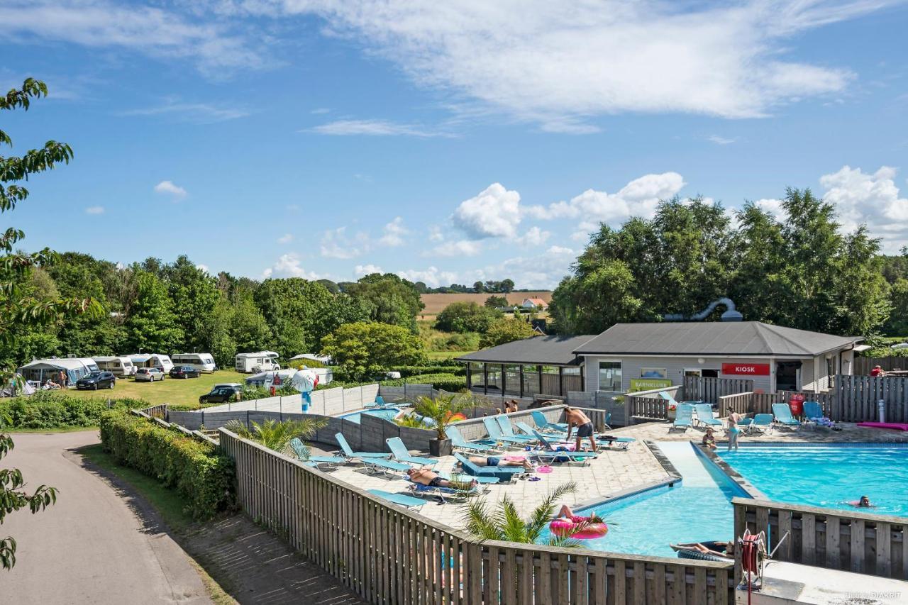 First Camp Moelle-Hoeganaes Bagian luar foto