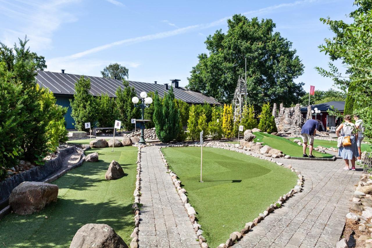 First Camp Moelle-Hoeganaes Bagian luar foto